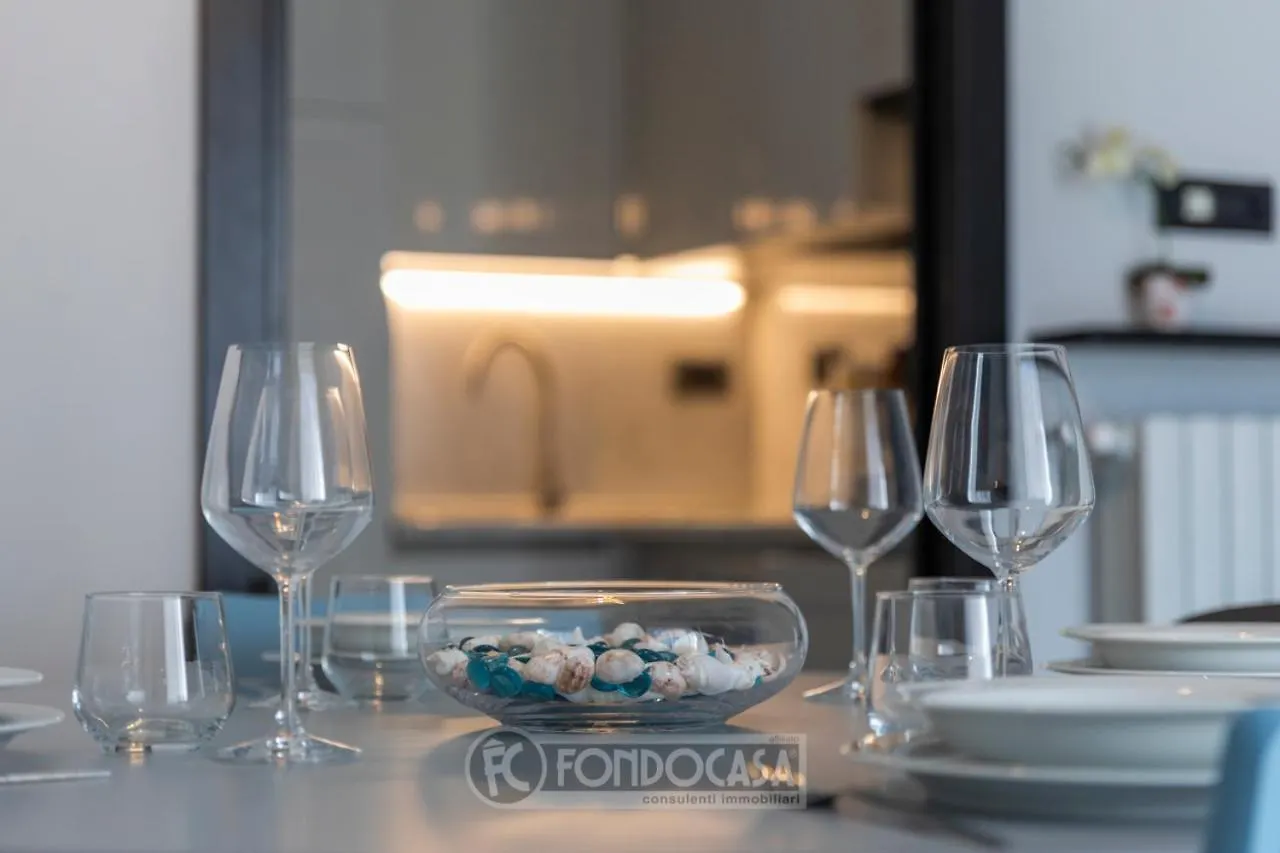 Apartament Appartamento Nuovo Con Posto Auto A 50 Mt Dal Mare Alassio