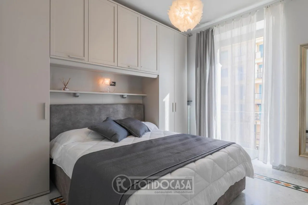 Apartament Appartamento Nuovo Con Posto Auto A 50 Mt Dal Mare Alassio