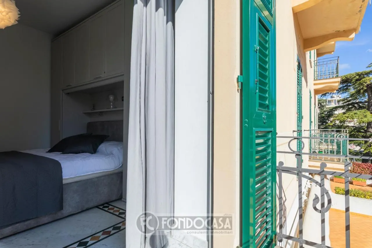 Apartament Appartamento Nuovo Con Posto Auto A 50 Mt Dal Mare Alassio